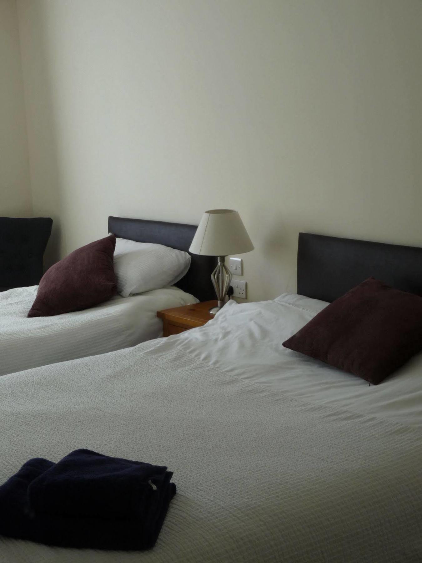 Riverside Apartments Вік Екстер'єр фото